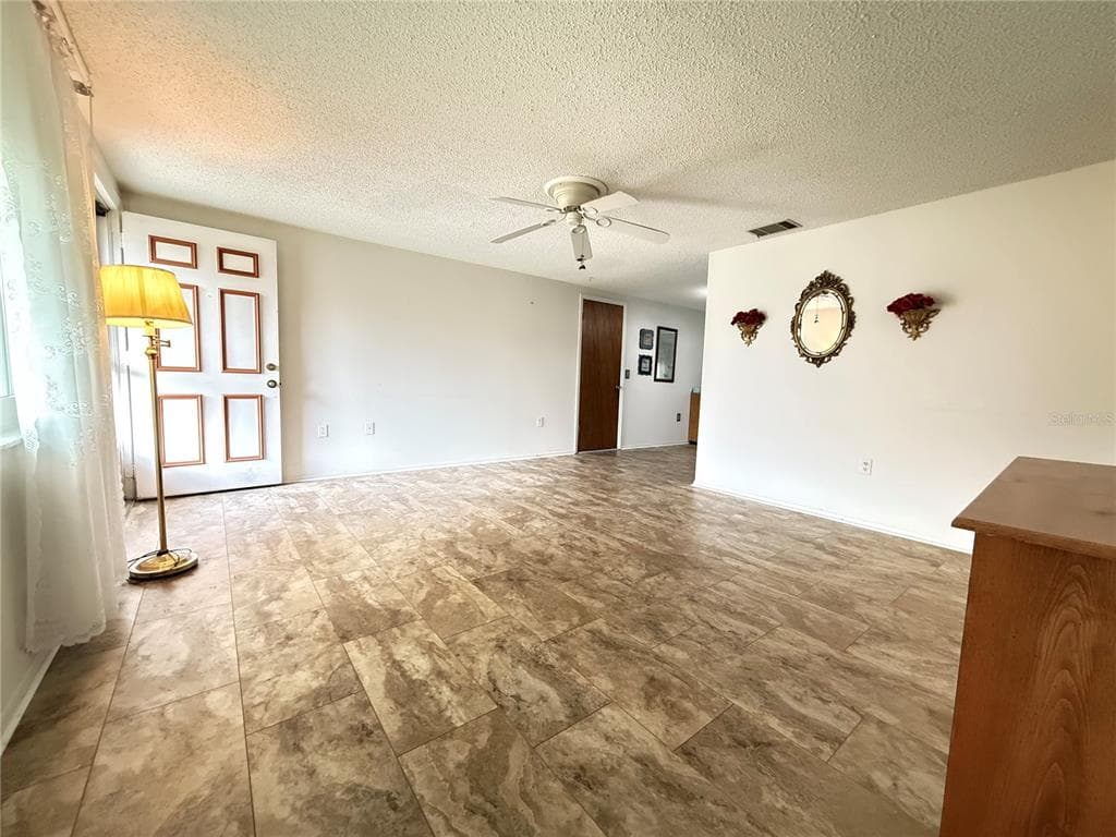 39423 9TH AVENUE, ZEPHYRHILLS, FL 33542 photo 4