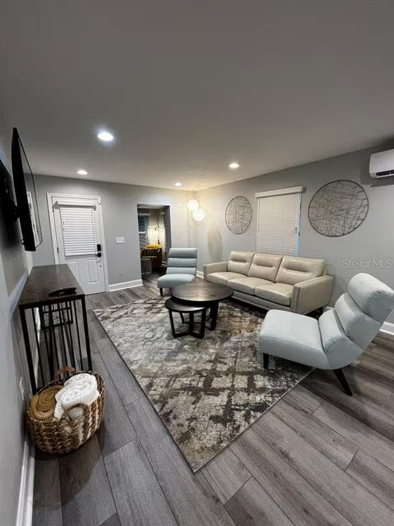 205 EMILY STREET, TAMPA, FL 33603 photo 3