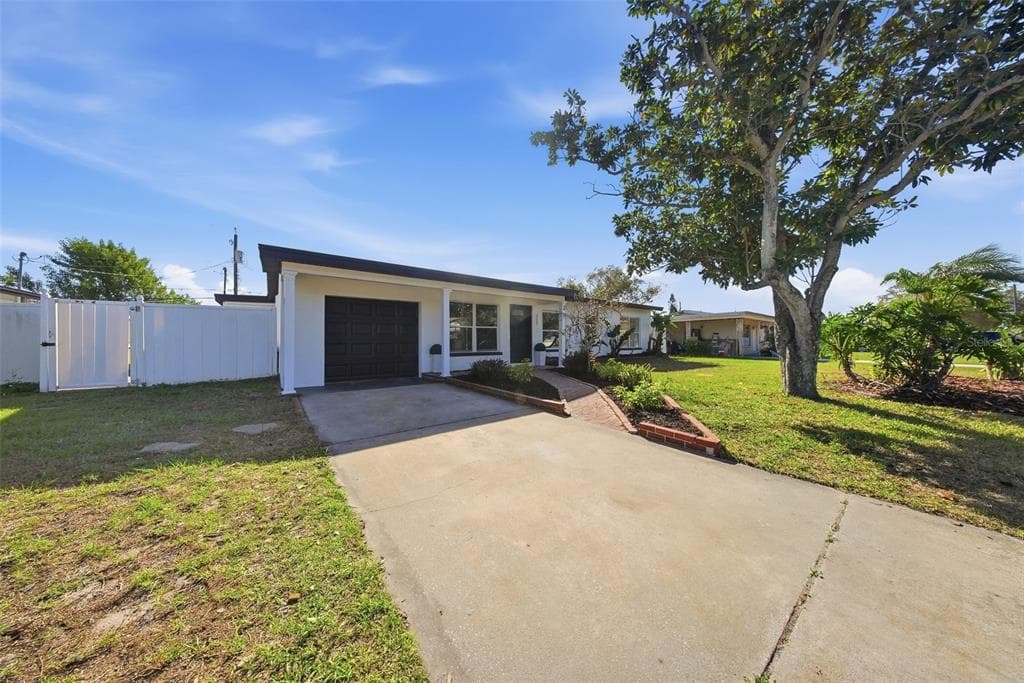 327 DUNCAN AVENUE, CLEARWATER, FL 33755 photo 3