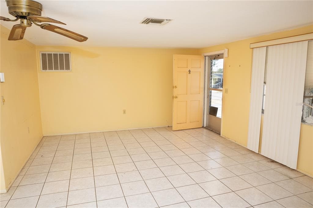 5102 MANOR Drive, NEW PORT RICHEY, FL 34652 photo 4