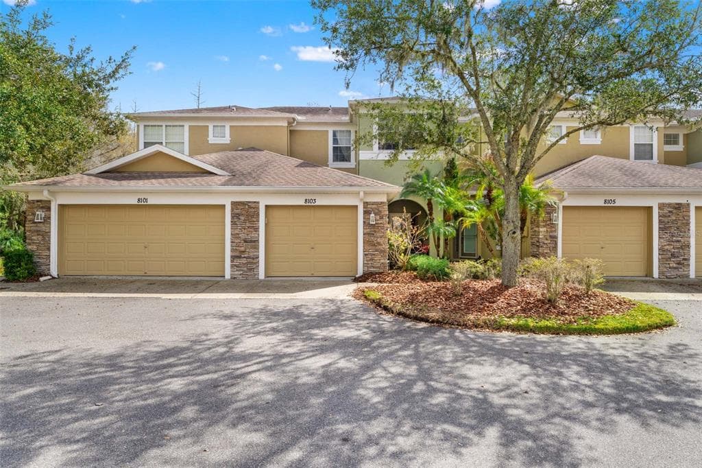 8103 STONE LEAF LANE, TAMPA, FL, 33647