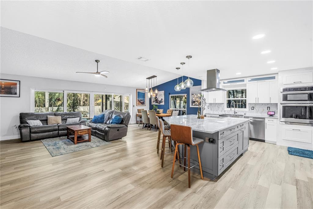 6821 CIRCLE CREEK Drive, PINELLAS PARK, FL 33781 photo 3