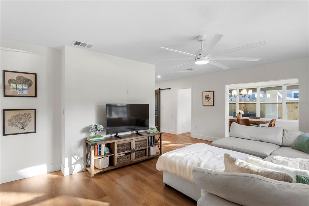 1747 SANTA ANNA DRIVE, DUNEDIN, FL 34698 photo 4