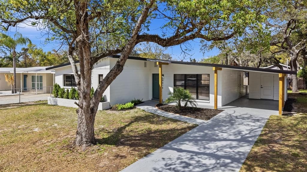 8014 LYNN Avenue, TAMPA, FL 33604 photo 3