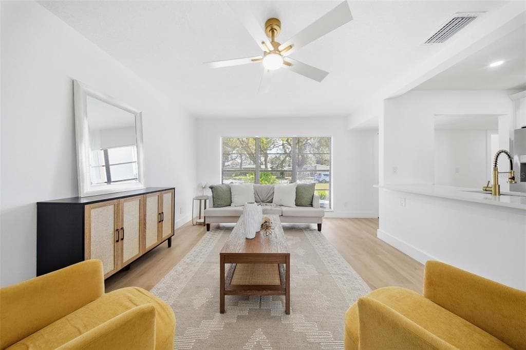 8014 LYNN Avenue, TAMPA, FL 33604 photo 4