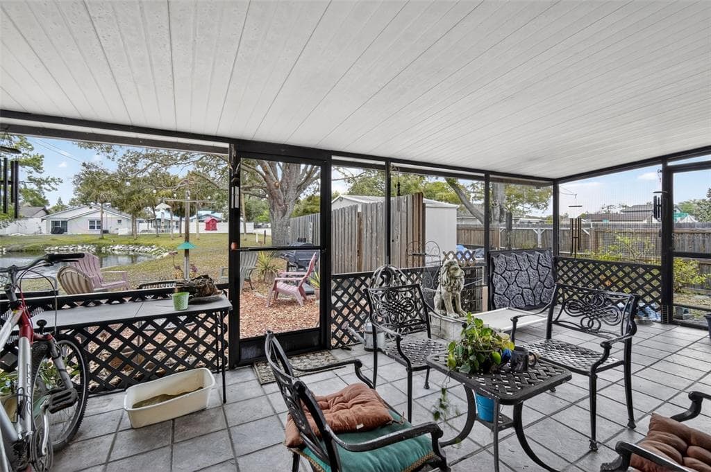 10301 CHADBOURNE DRIVE, TAMPA, FL, 33624 photo 4