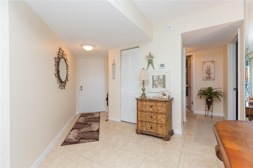 5541 PUERTA DEL SOL Boulevard Unit 318, Street PETERSBURG, FL 33715 photo 4
