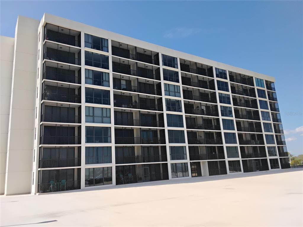 7100 SUNSHINE SKYWAY Lane Unit 705, Street PETERSBURG, FL 33711 photo 3