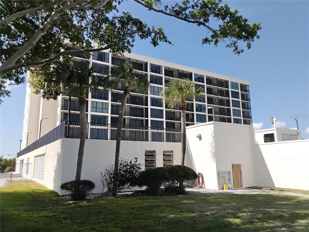 7100 SUNSHINE SKYWAY Lane Unit 705, Street PETERSBURG, FL 33711 photo 4