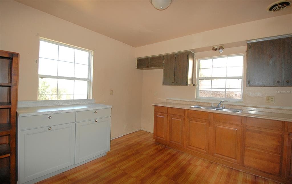 11723 127TH AVENUE, LARGO, FL 33778 photo 3