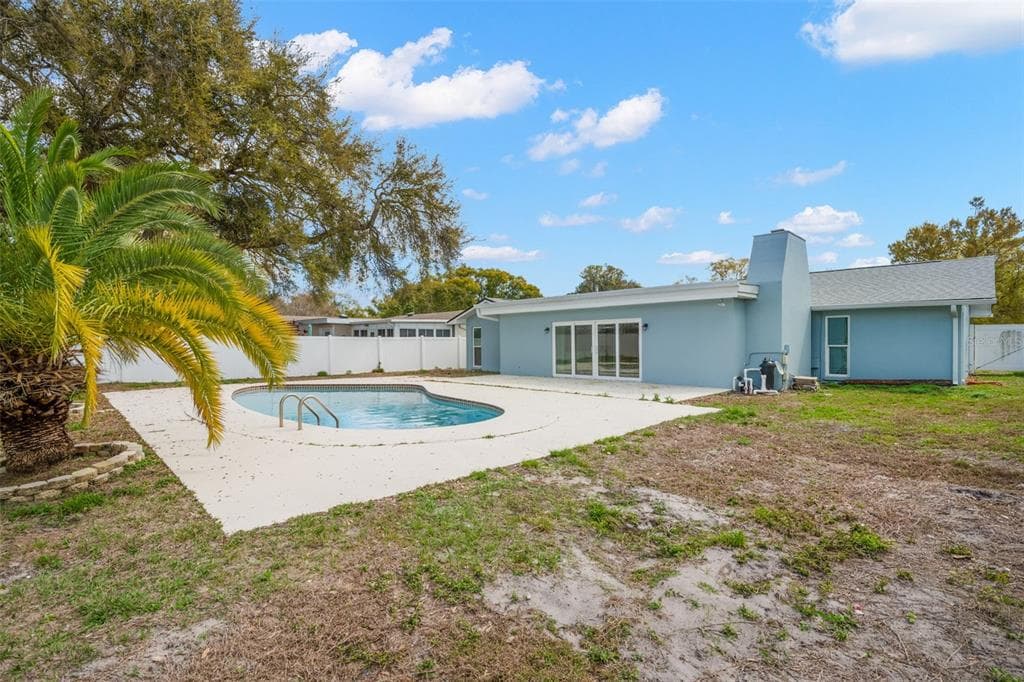 12947 88TH Avenue, SEMINOLE, FL 33776 photo 2