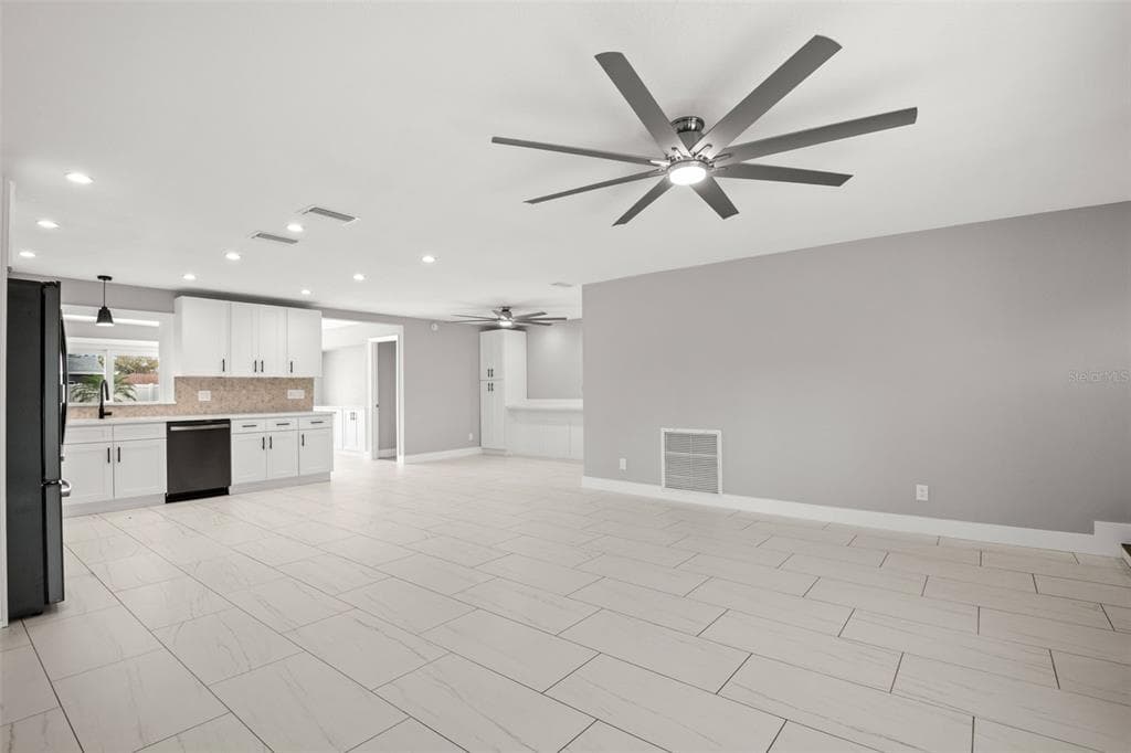 12947 88TH Avenue, SEMINOLE, FL 33776 photo 5