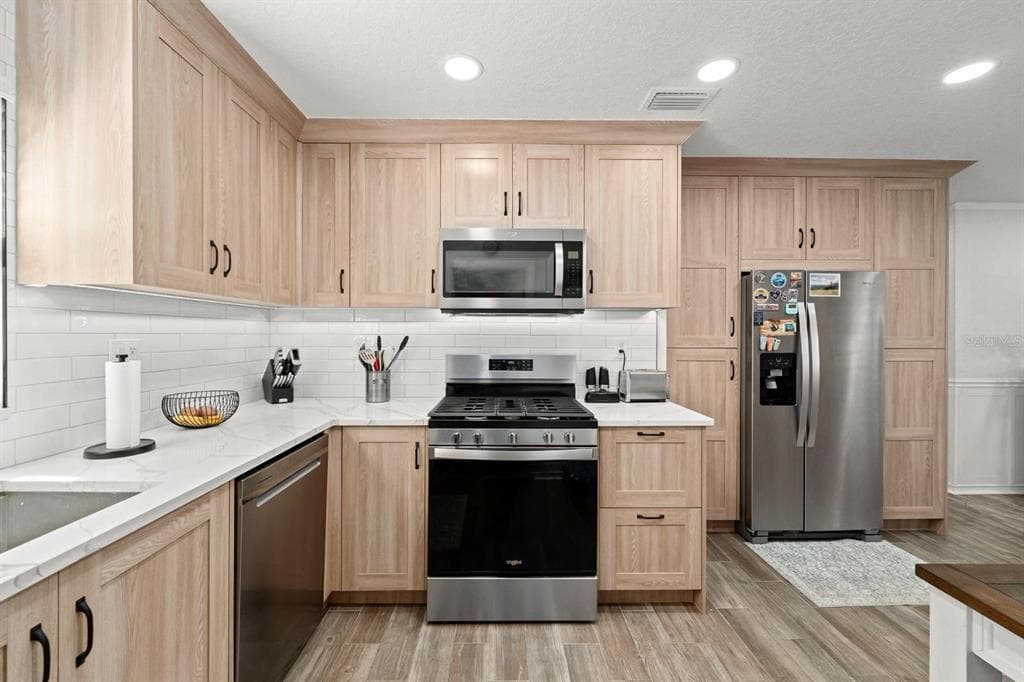 842 90TH AVENUE, Street PETERSBURG, FL 33702 photo 5