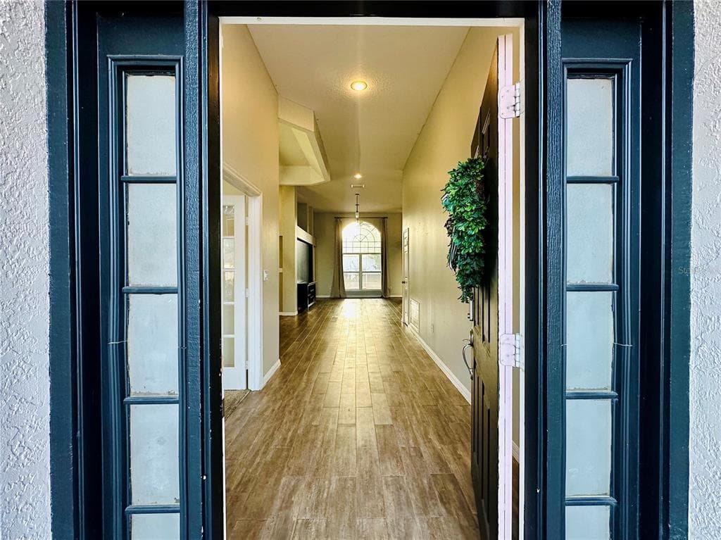 1643 SAND HOLLOW LANE, VALRICO, FL 33594 photo 2