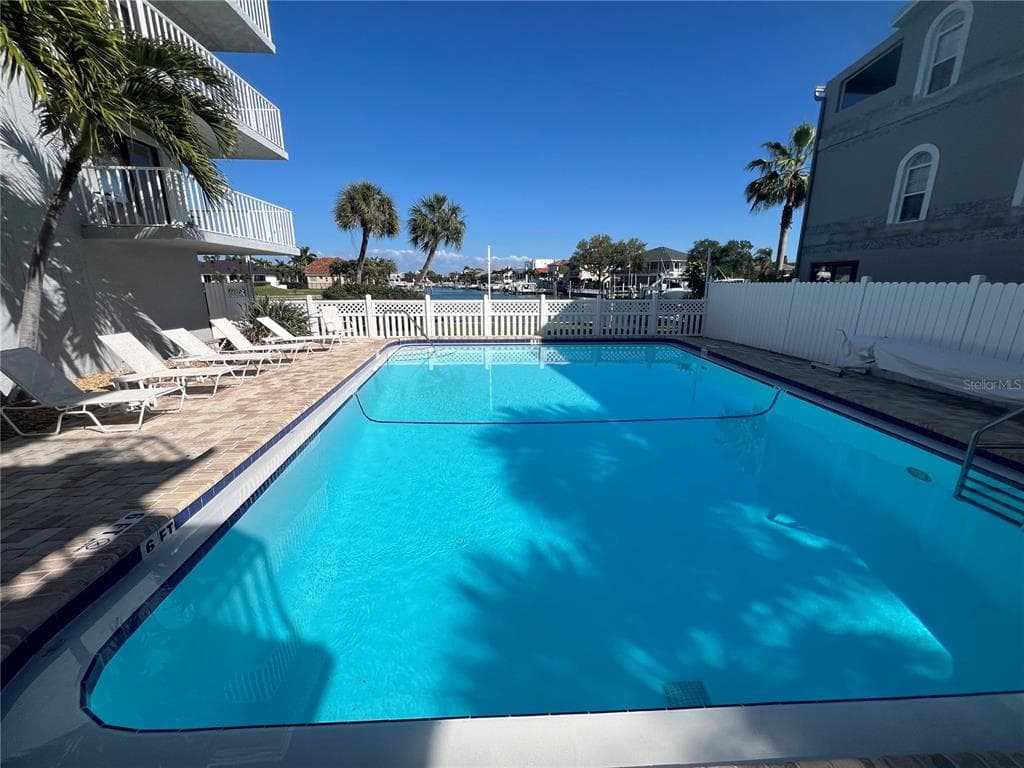 719 PINELLAS BAYWAY, Unit# 304, ST PETERSBURG, FL, 33715 photo 4