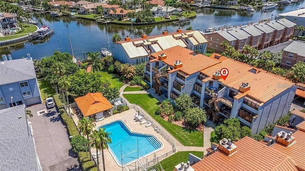 557 Pinellas Bayway, Unit 222, Tierra Verde, FL, 33715