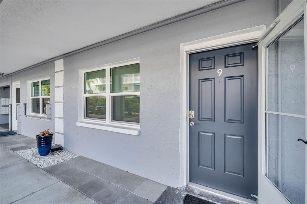 9715 HARRELL Avenue Unit 9, TREASURE ISLAND, FL 33706 photo 4