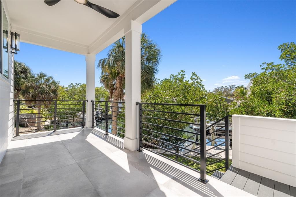 1811 BAYOU GRANDE BOULEVARD, ST PETERSBURG, FL, 33703 photo 5