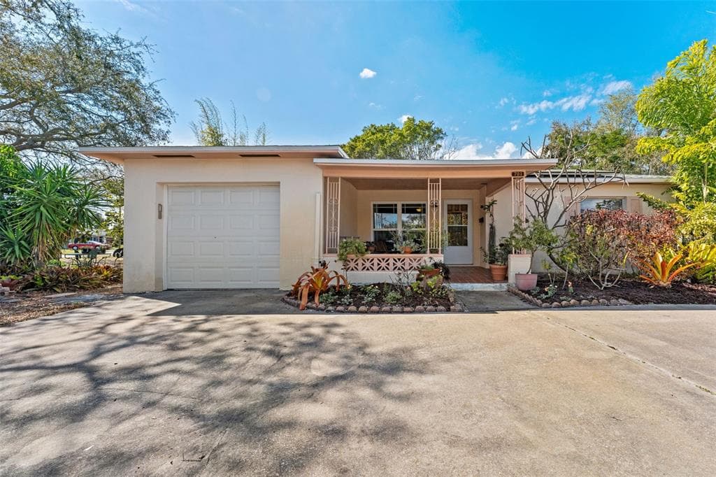 701 52ND Avenue, Street PETERSBURG, FL 33705 photo 2