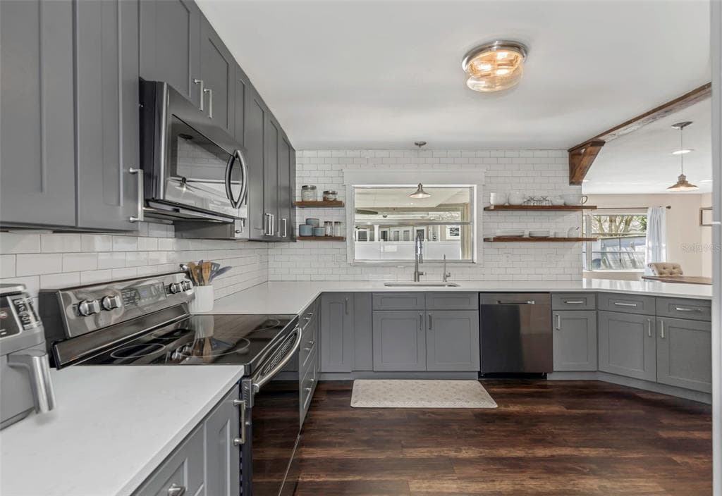 1889 STANCEL DRIVE, CLEARWATER, FL 33764 photo 3