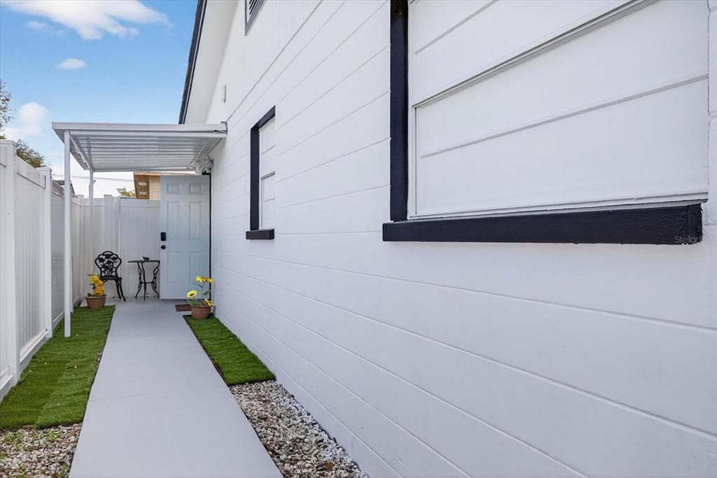 5407 ROSEMONT AVENUE, TAMPA, FL 33614 photo 3