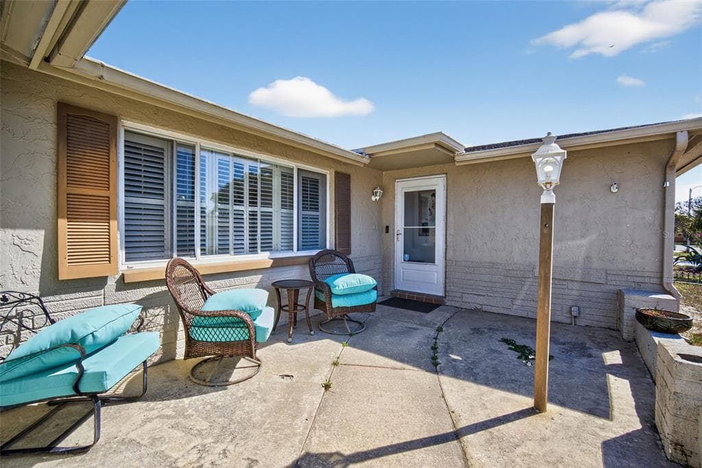 11220 GLOVER Road, PORT RICHEY, FL 34668 photo 3