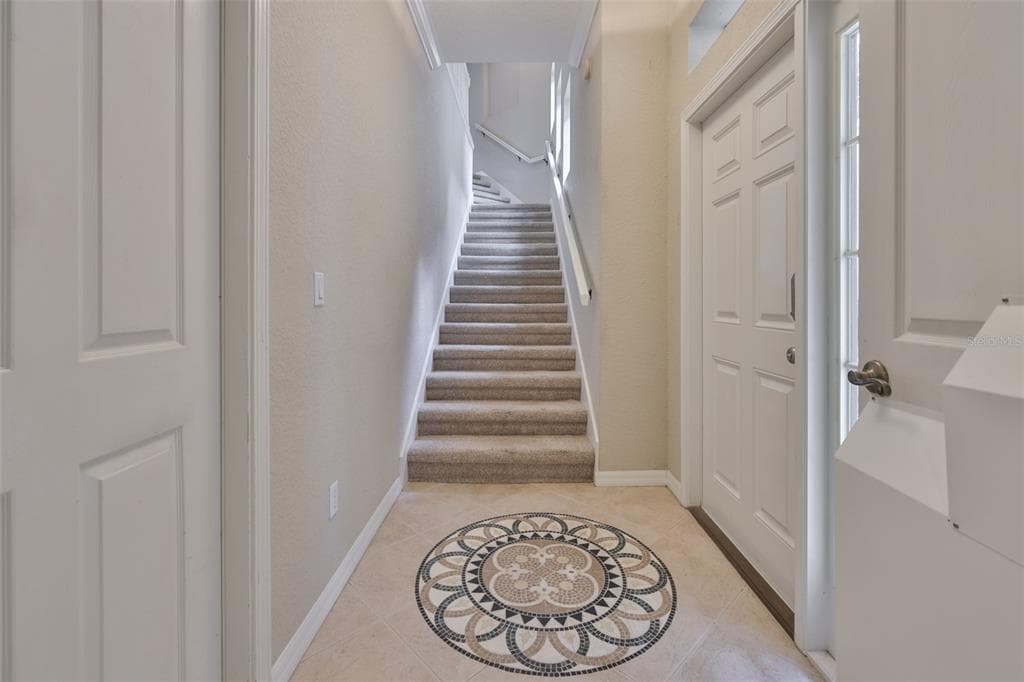 1344 EMERALD DUNES Drive, SUN CITY CENTER, FL 33573 photo 4