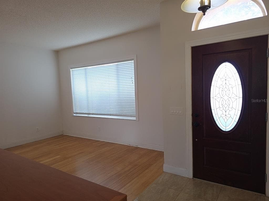 10310 GOLDENBROOK Way, TAMPA, FL 33647 photo 5