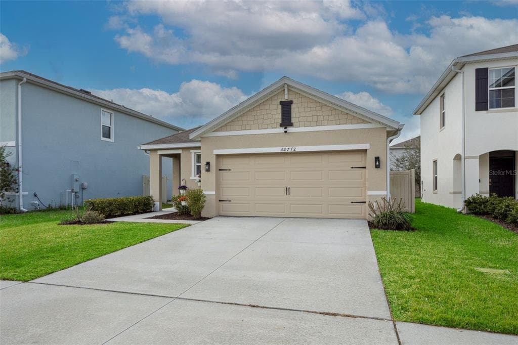 32772 ANSLEY BLOOM Lane, WESLEY CHAPEL, FL 33543 photo 2