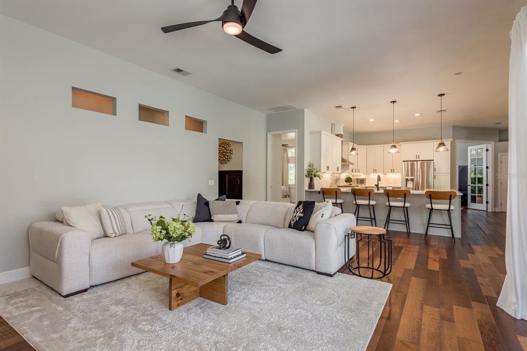 1499 LAKE WOODLANDS PARKWAY, OLDSMAR, FL 34677 photo 4