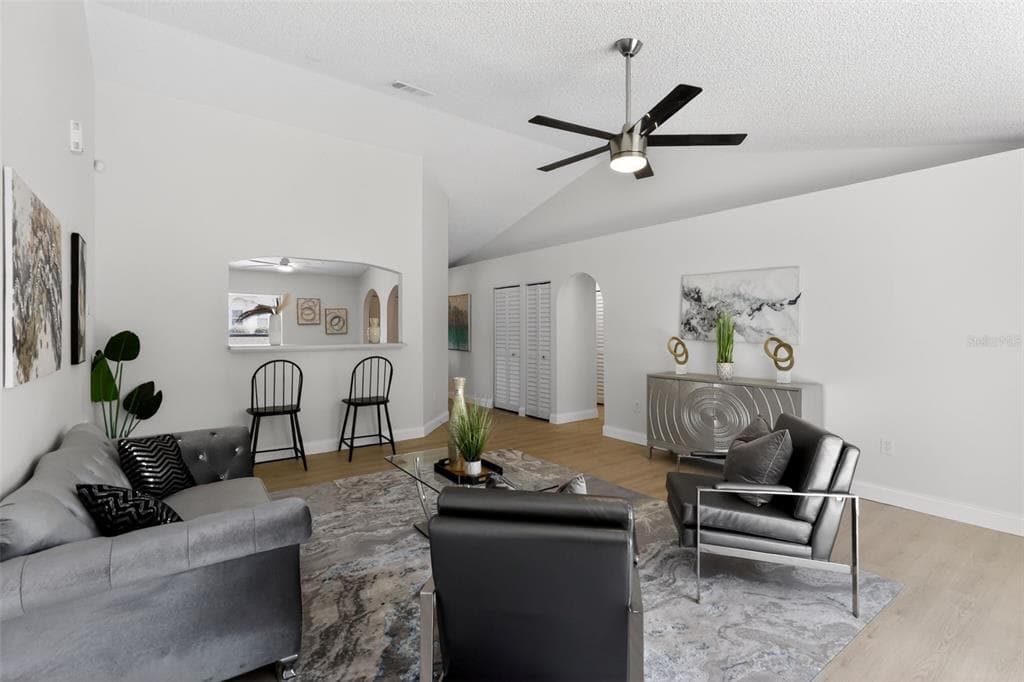 307 PLUMTREE Avenue, SPRING HILL, FL 34606 photo 5