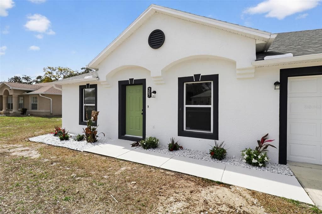 307 PLUMTREE Avenue, SPRING HILL, FL 34606 photo 4