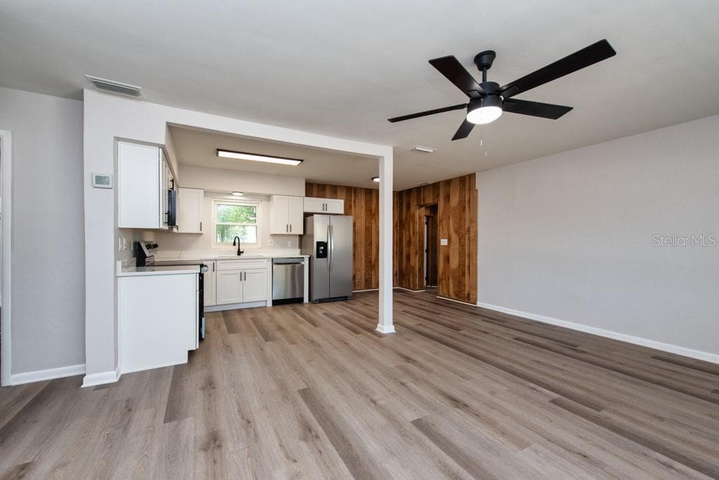 917 18TH STREET, LARGO, FL 33770 photo 2