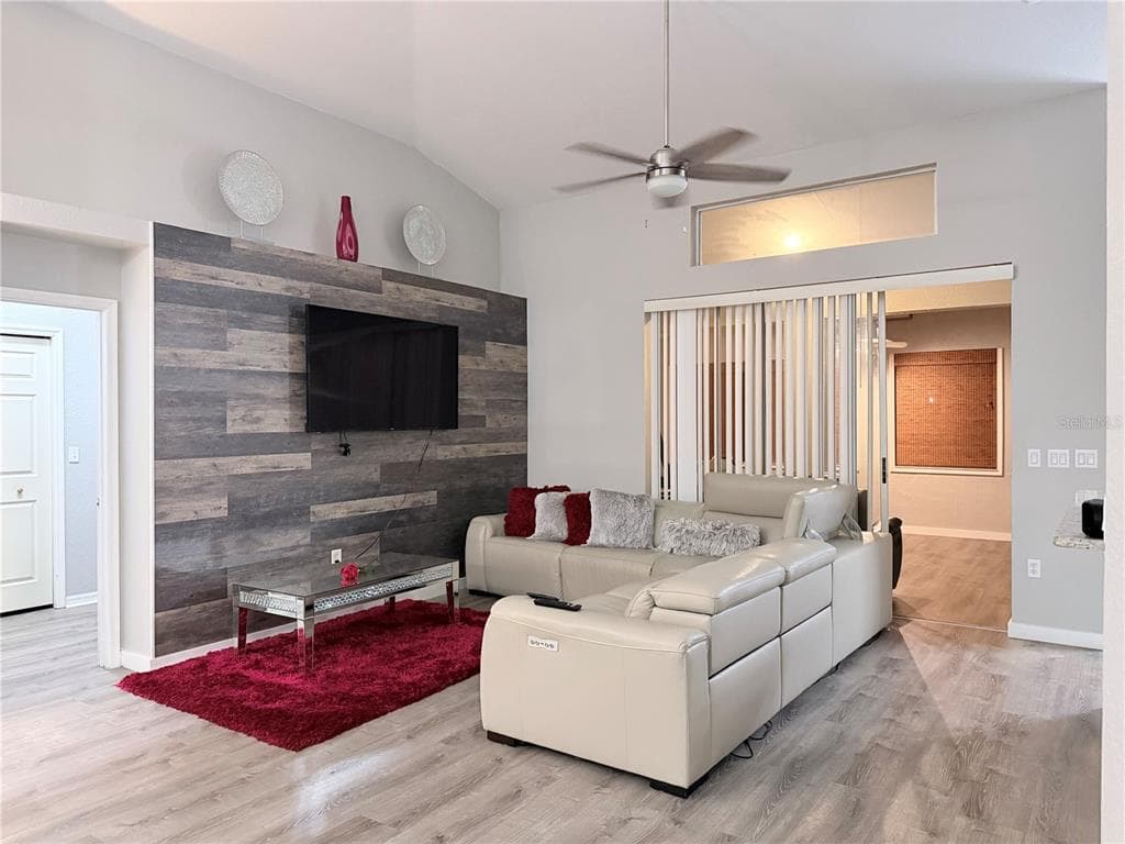 3820 CYPRESS MEADOWS ROAD, TAMPA, FL 33624 photo 4