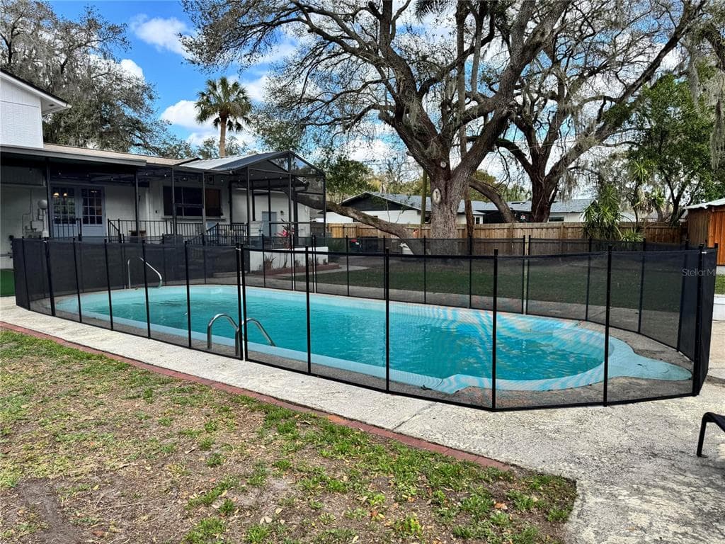 114 WINDY Circle, BRANDON, FL 33511 photo 2