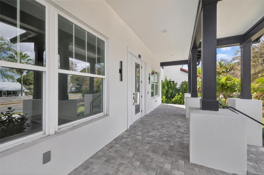 842 30TH AVENUE, ST PETERSBURG, FL, 33704 photo 2