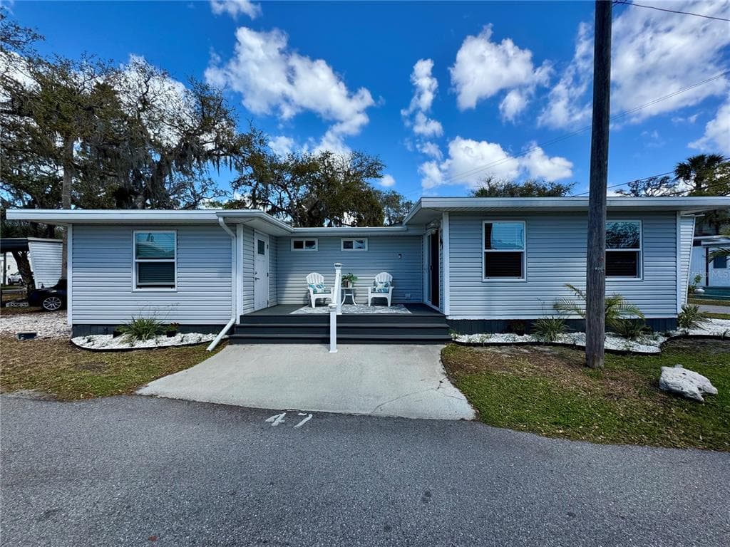 15010 113TH Avenue Unit 47, LARGO, FL 33774 photo 2