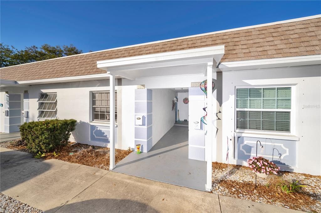 595 WESTWINDS DRIVE, PALM HARBOR, FL, 34683 photo 2