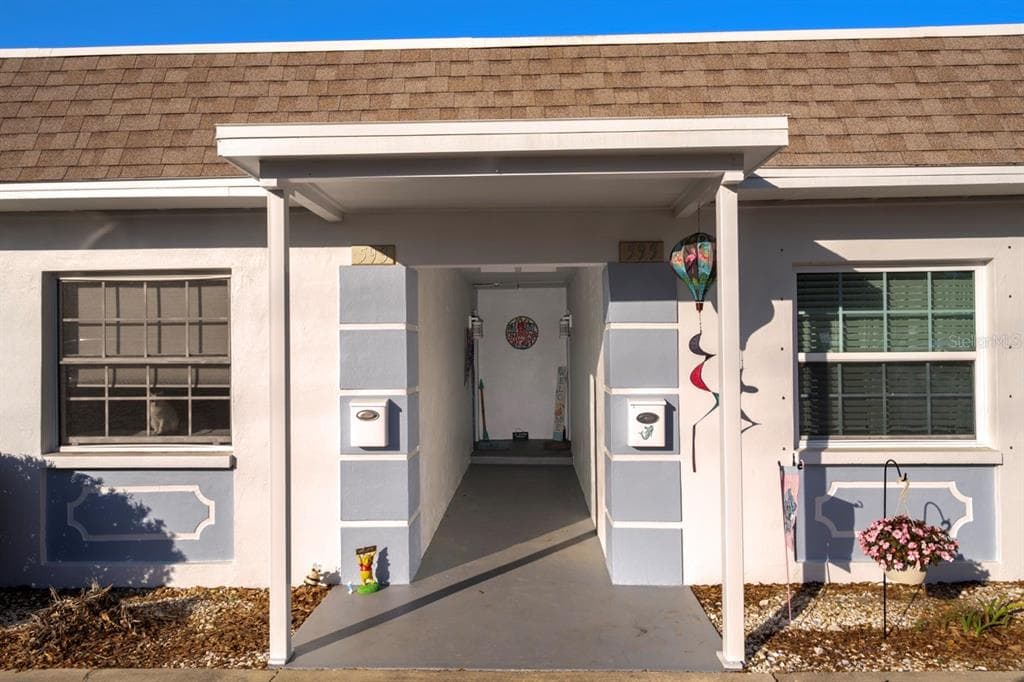 595 WESTWINDS DRIVE, PALM HARBOR, FL, 34683 photo 3