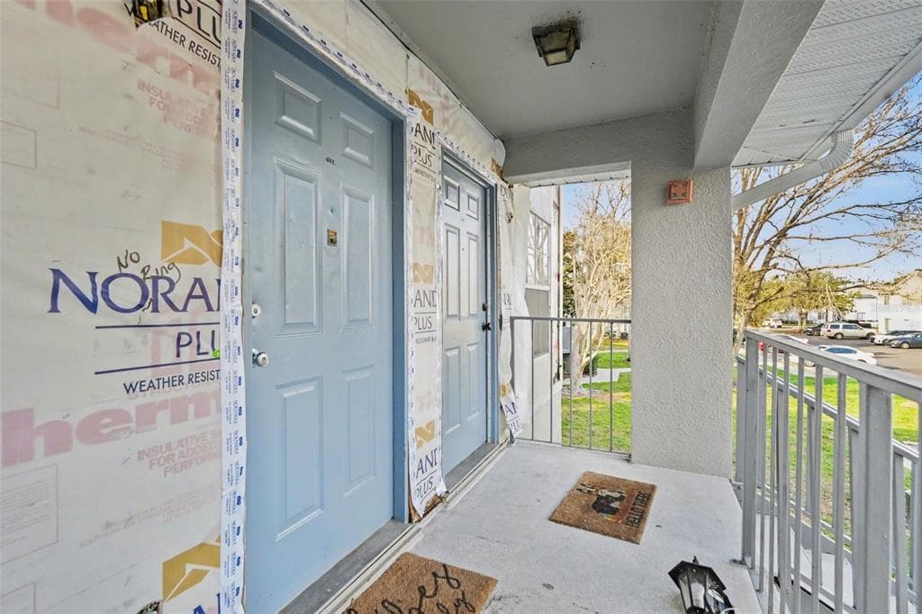 7218 BANK Drive Unit 205, TAMPA, FL 33617 photo 5