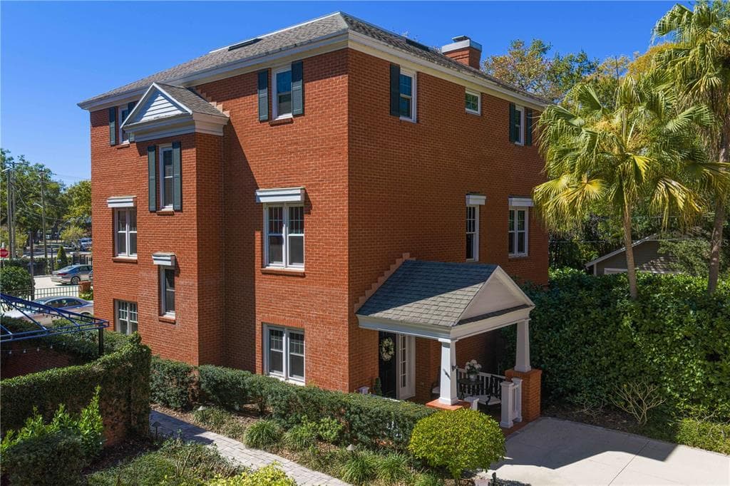 811 ROME AVENUE, TAMPA, FL, 33606