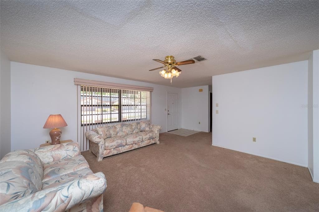 6223 APPOMATTOX Drive, HOLIDAY, FL 34690 photo 3