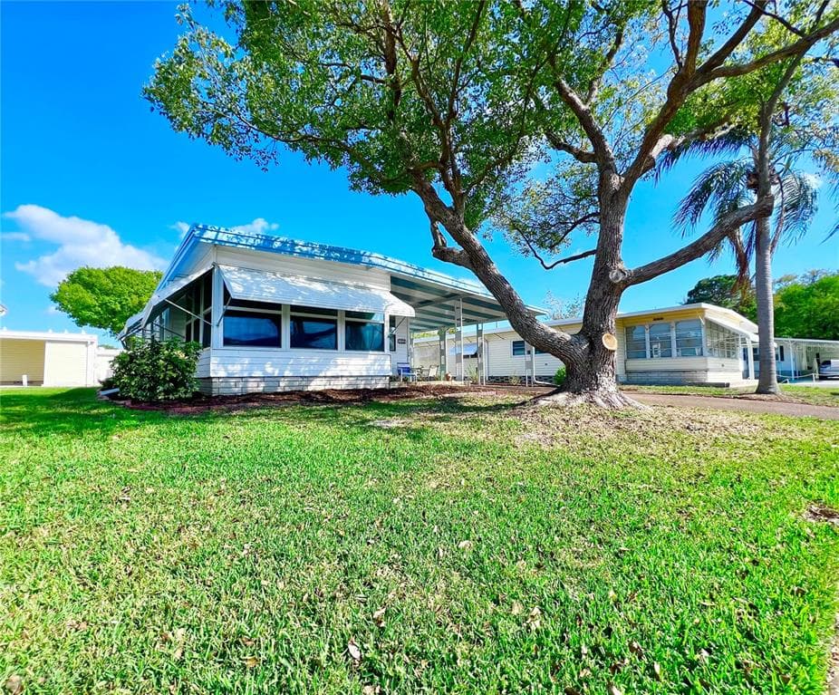 1100 BELCHER Road Unit 720, LARGO, FL 33771