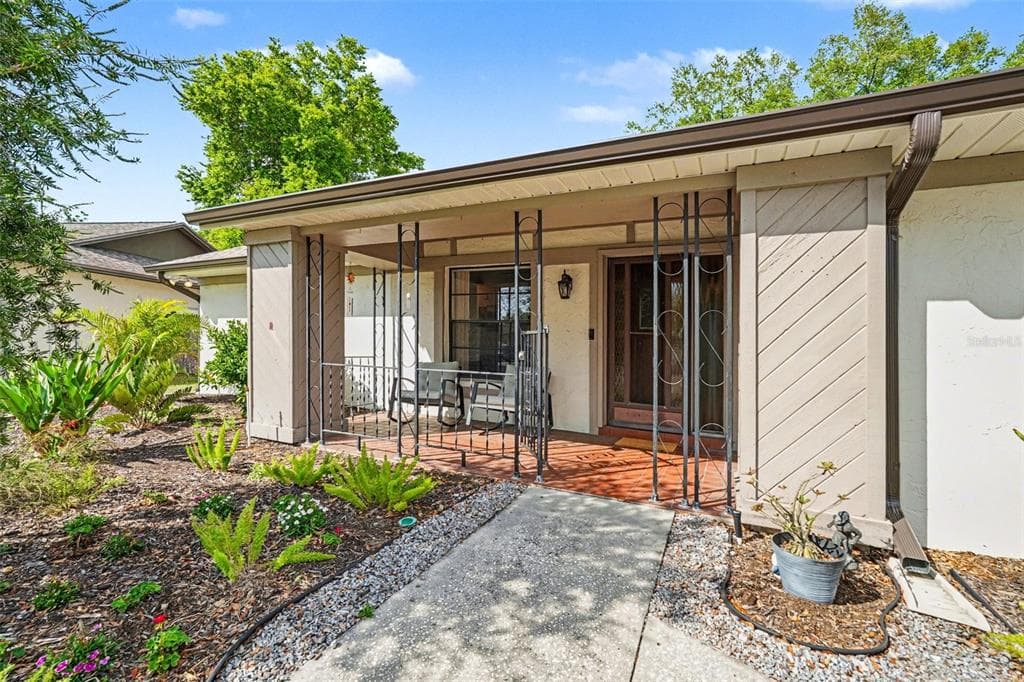 809 ROLLINGWOOD LANE, VALRICO, FL 33594