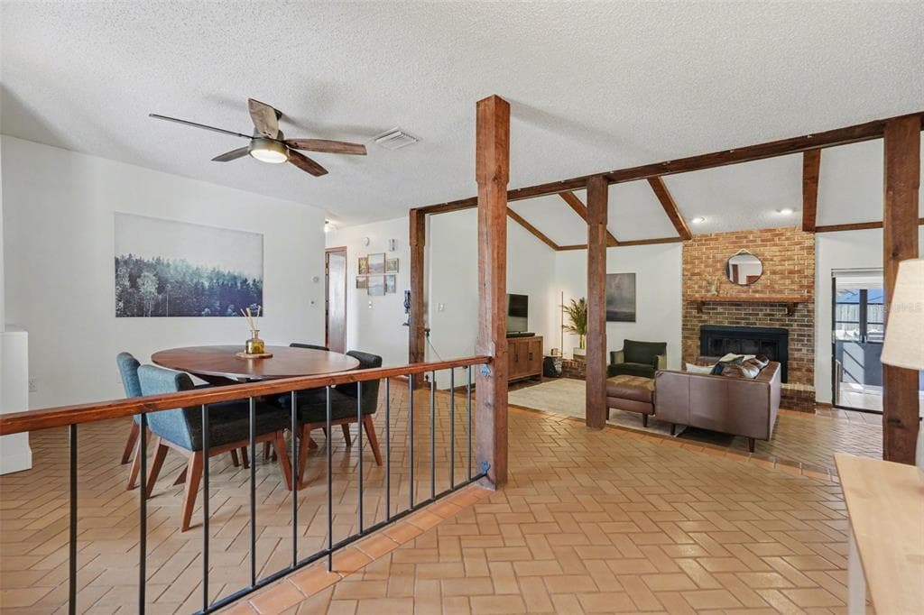 809 ROLLINGWOOD LANE, VALRICO, FL 33594 photo 4