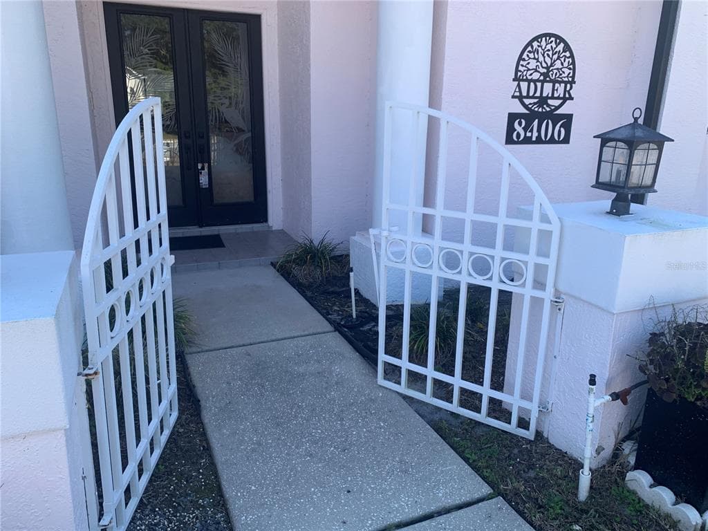 8406 GLENGARRY PLACE, TRINITY, FL 34655 photo 2