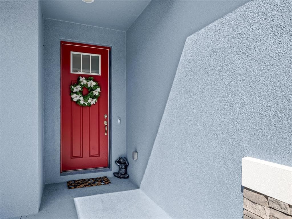 418 FINN Way, DUNEDIN, FL 34698 photo 2