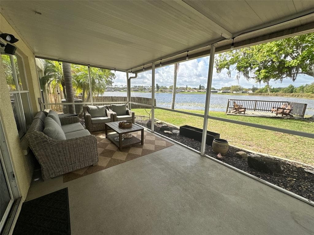 22841 SAINT THOMAS Circle, LUTZ, FL 33549 photo 4