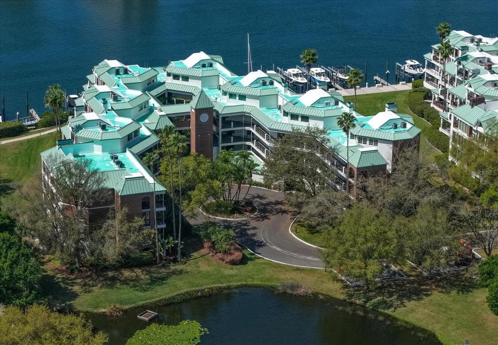 947 SEDDON COVE Way Unit 947, TAMPA, FL 33602 photo 2