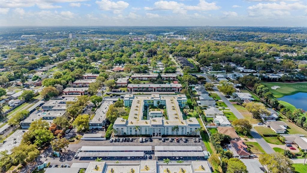 1706 BELLEAIR FOREST DRIVE, Unit# 220, BELLEAIR, FL, 33756 photo 3